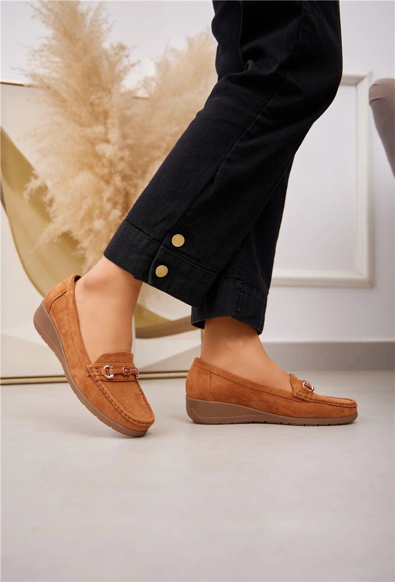 Mocassins compensés en daim pour femme – Marron – Annette - Lea & Paul Maroc