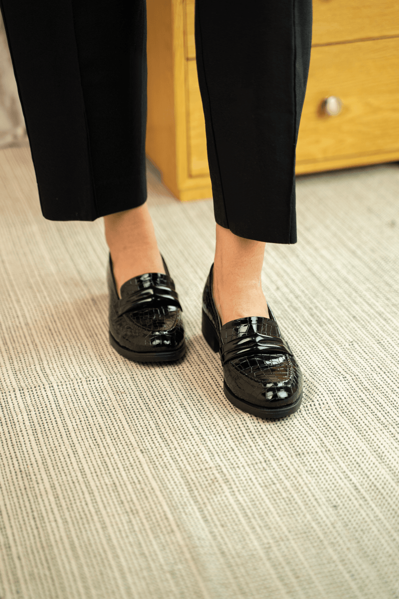 Mocassins en cuir verni pour femme – Noir – Mathilde - Lea & Paul Maroc